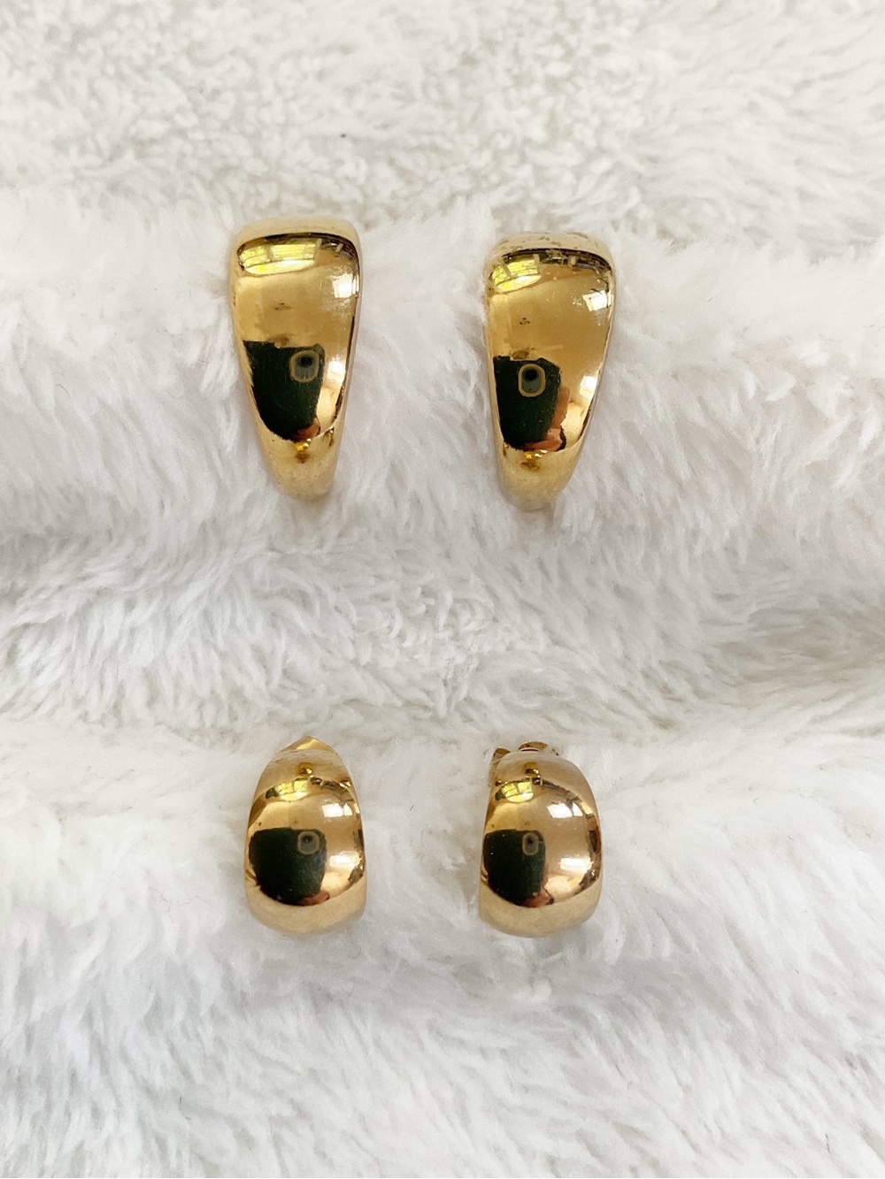 Vintage Gold-Tone Huggie Hoop Earrings – 2 Pair Set – Mini & Small